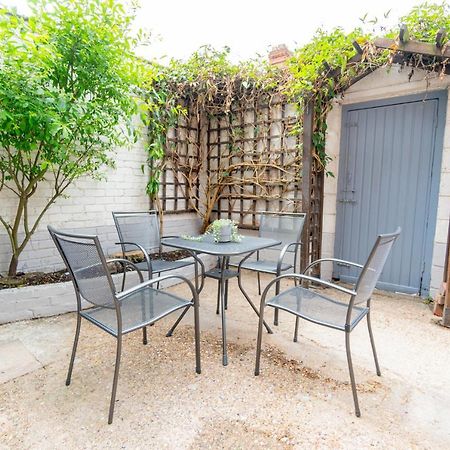 Stylish 3 Bedroom House - Central Location นอตติงแฮม ภายนอก รูปภาพ